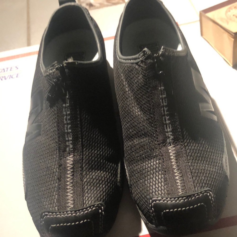 Merrill shoes - Picture 2 of 2